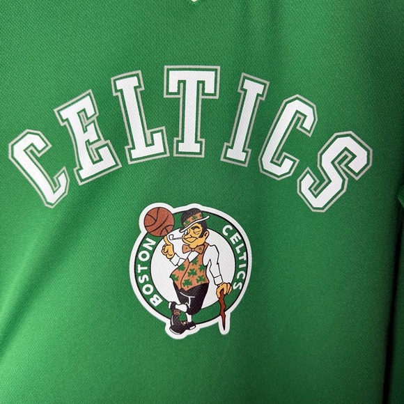 Boston Celtics Swingman Kyrie Irving #11 Jersey Green NBA Youth Size XL - Picture 3 of 5